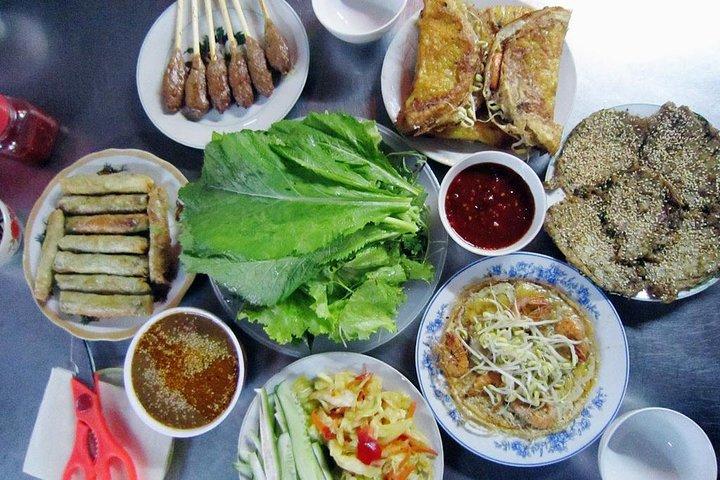 HoiAn Ancient Town Night Market Street food tour di notte