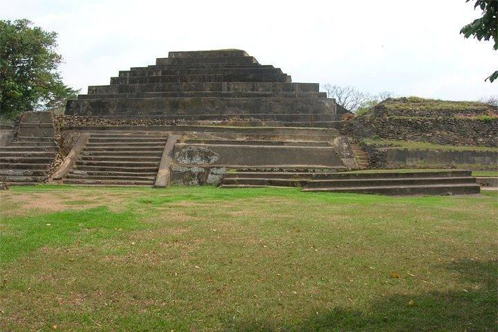 Excursión en tierra desde Acajutla: ruinas mayas de Tazumal, Casablanca y Santa Ana