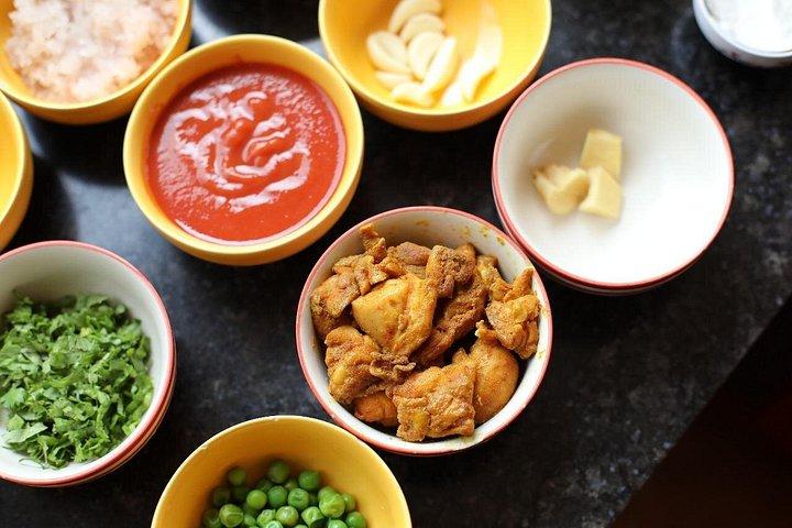 スパイスナイト（料理教室→食事→ローカルマーケット散策）