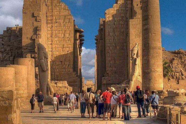 VIP Luxor Day Trip da Hurghada, tra cui la Valle dei Re, il Tempio di Hatshepsut e il Tempio di Karnak