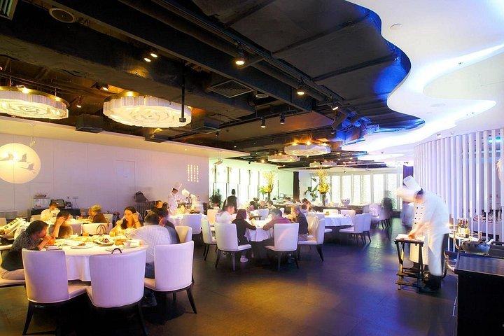 北京ダックディナー付きのリラックスした午後のフレンチコンセッション