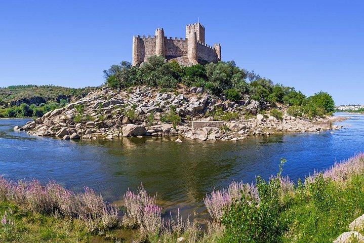 Tomar and Almourol Castle Private Tour from Lisbon