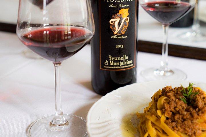 Tour per piccoli gruppi con degustazione del vino Brunello di Montalcino da Siena