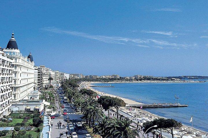 Cannes e Antibes, visita guiada compartilhada saindo de Nice