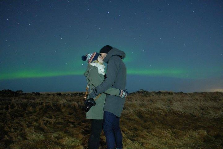 Excursion en petit groupe en 4x4 Reykjavik Northern Lights avec photographe