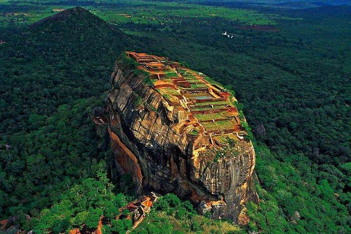 Tour privato alla fortezza di Sigiriya Rock & Polonnaruwa Ancient City from Dambulla