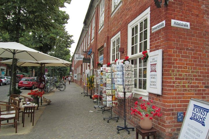 Private Day Tour of Wannsee and Potsdam from Berlin