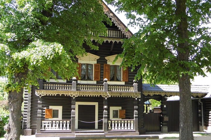 Private Day Tour of Wannsee and Potsdam from Berlin