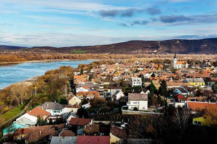 Private Danube Bend Experience mit einem komfortablen, klimatisierten Auto