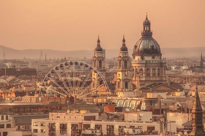 Budapest Romantic Private Tuk Tuk Tour