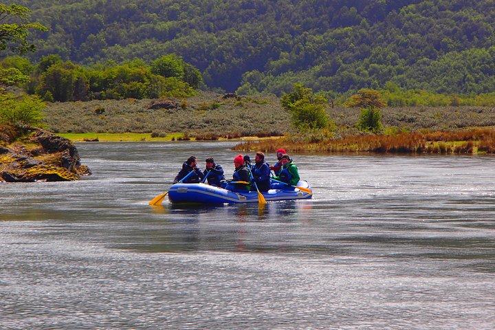 Ushuaia: Trekking de dia inteiro e canoagem no Parque Nacional Tierra del Fuego