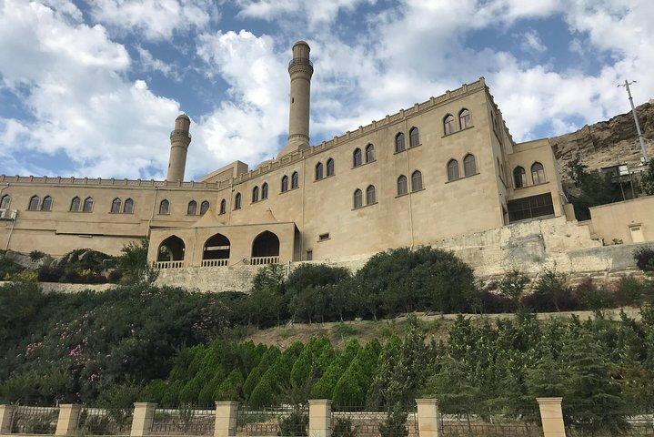 Full-Day Gobustan en Absheron Tour