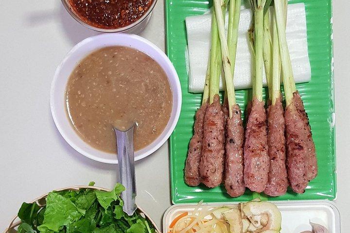 Esplorando il fantastico cibo Hue nascosto