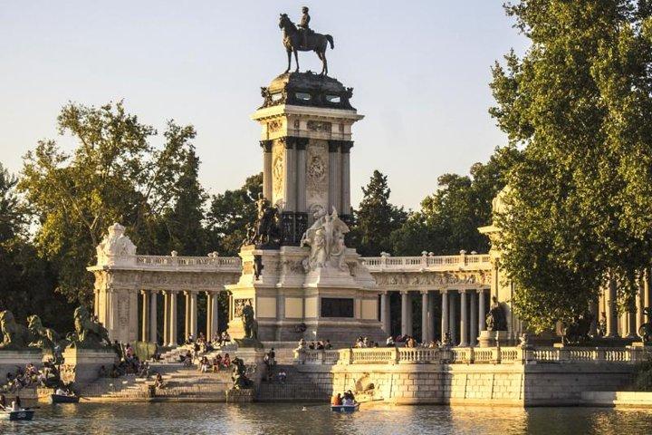 Wandeltocht door het Retiro-park in Madrid