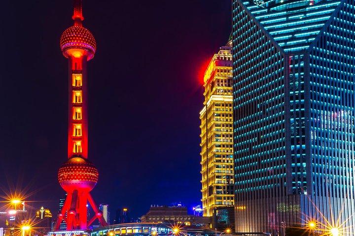 Privat Shanghai City Highlight Day Tour och Huangpu River Cruise