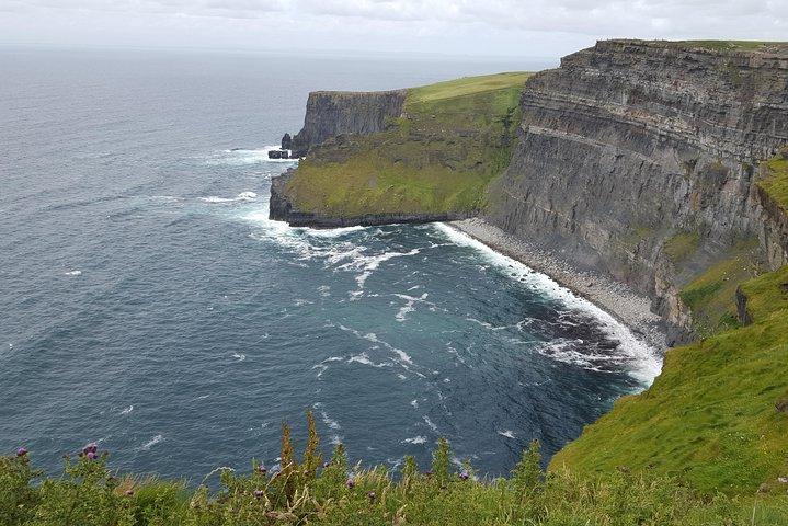 Visite d'une journée de Galway aux îles d'Aran et aux falaises de Moher