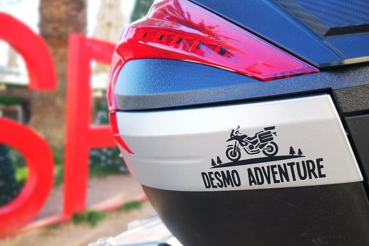 Louez une moto avec Desmo Adventure et explorez la Dalmatie à moto