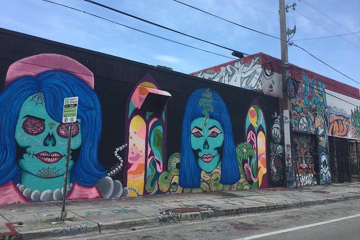 2H Private Oldtimer Tour Miami Beach & Wynwood