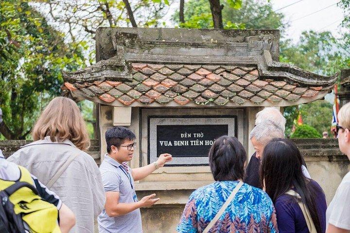 Hoa Lu Tam Coc Full Day Tour: Små Grupperejse & Buffet Frokost