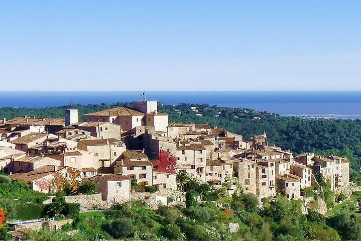 Monaco and Perched Medieval Villages - private & Guided Tour