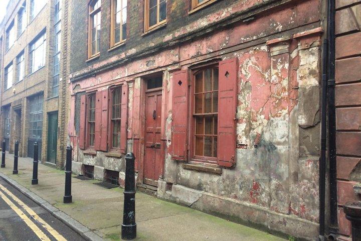 Jack the Ripper Private Day Time Walking Tour