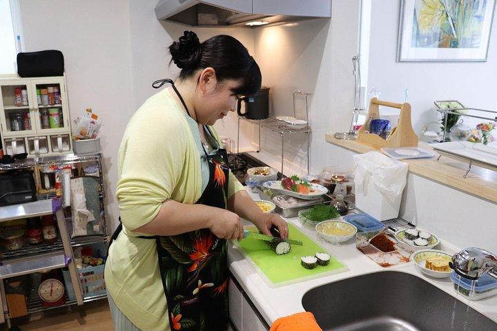 地元シェフ詩織さん、札幌でプライベート日本語料理教室