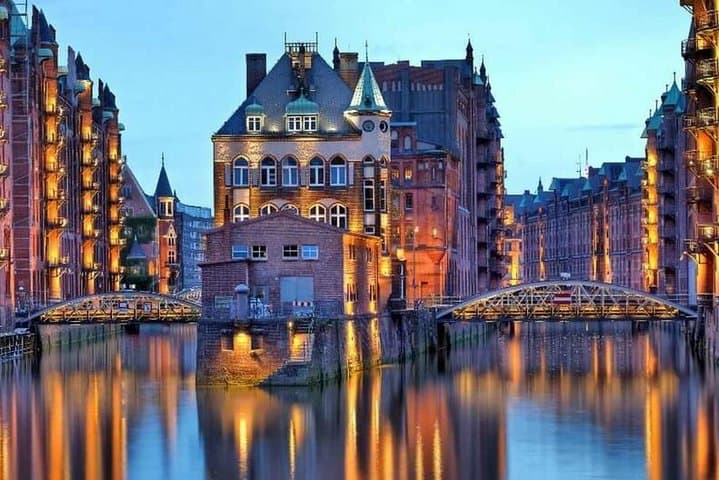 Hamburg Private Walking Tour with a Local: Icons & Hidden Gems