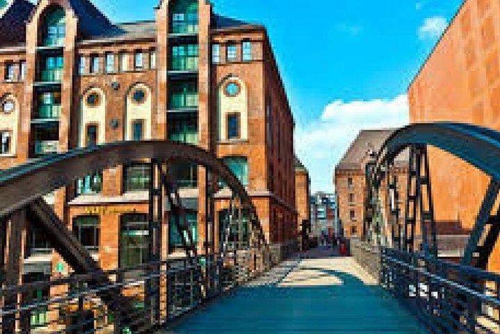 地元民と行くハンブルグプライベートウォーキングツアー：アイコン＆隠れ家