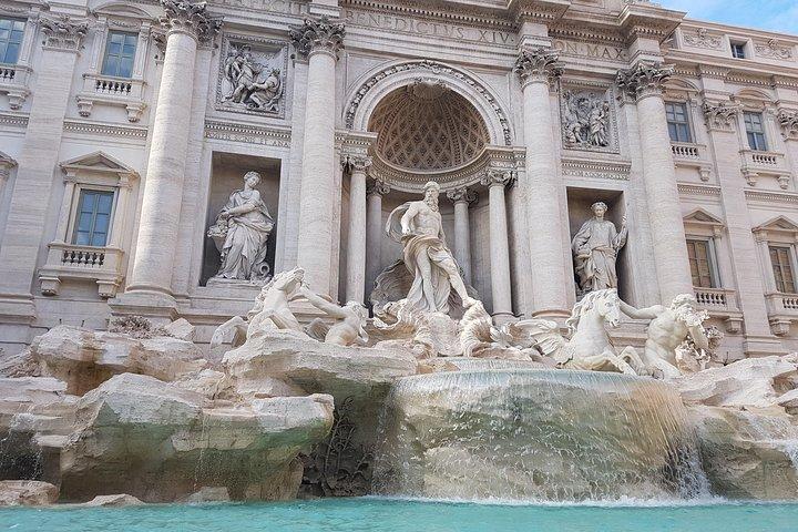 Rome: Discover the famous Fountains and Squares, Small Group Tour