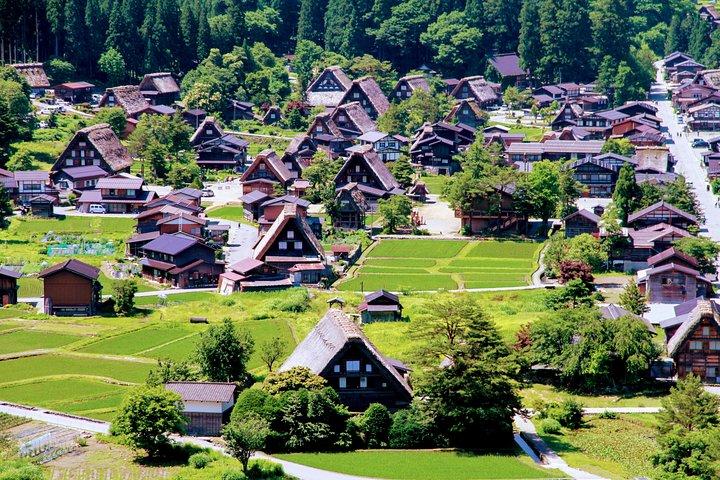 プライベートツアー金沢、白川郷、飛騨古川、高山