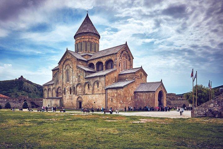 Mtskheta and Uplistsikhe Tour