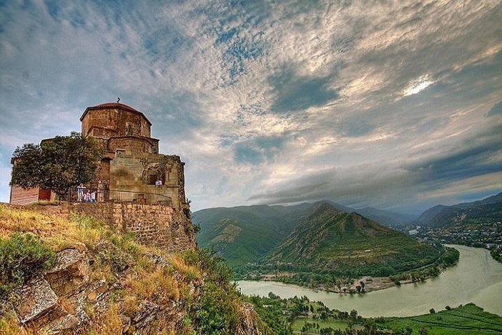 Mtskheta and Uplistsikhe Tour