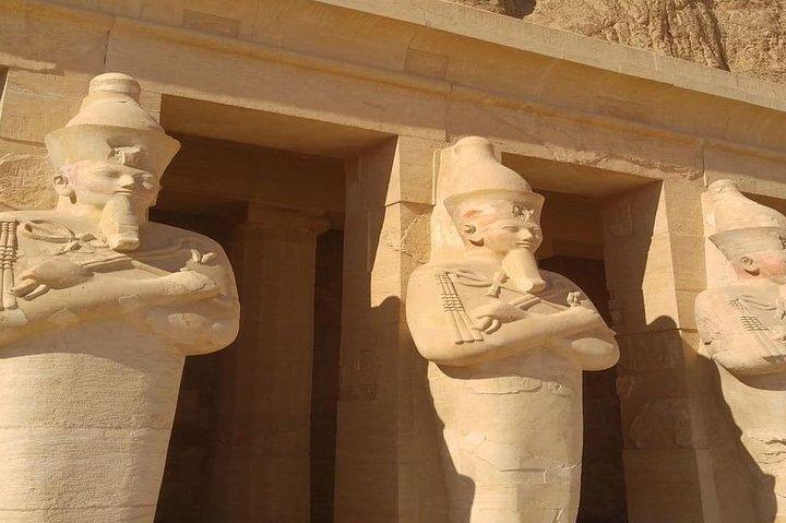 Private 4 Day Tour Hotels＆Guide Incでルクソール＆アスワンとアブシンベルを発見