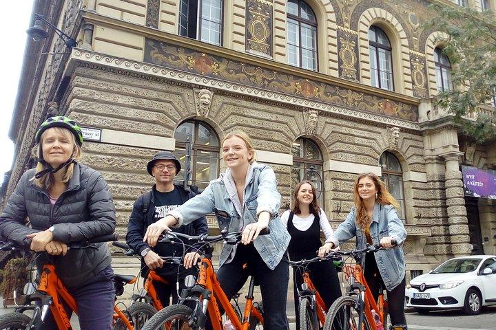 Budapest Historic Downtown cykeltur i små grupper
