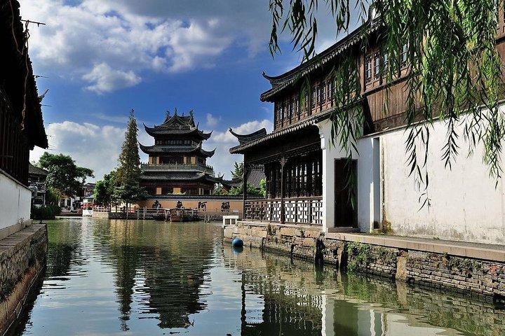 Private Zhujiajiao Water Town avec croisière fluviale nocturne en classe VIP