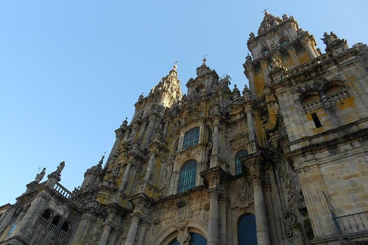 North of Spain & Portugal: 8-day Guided Tour from Barcelona