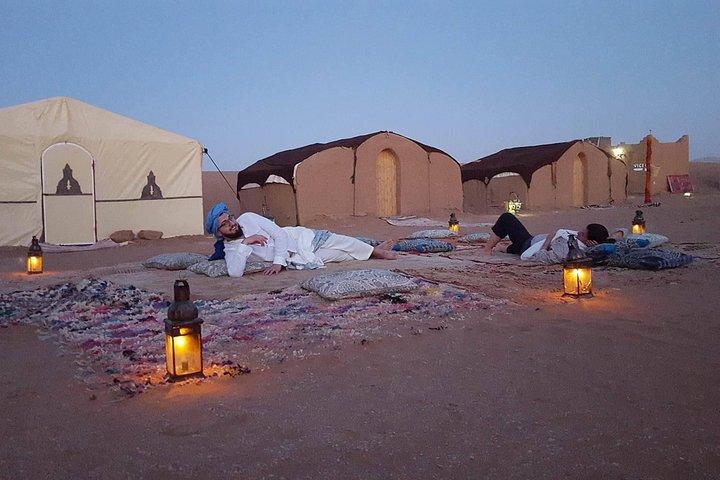 Da Marrakech: tour privato all'oasi e trekking nel deserto dell'Erg Chigaga