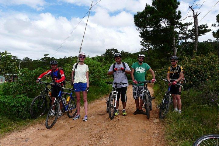 Crazy 8 Mountain Bike Tour de Dalat