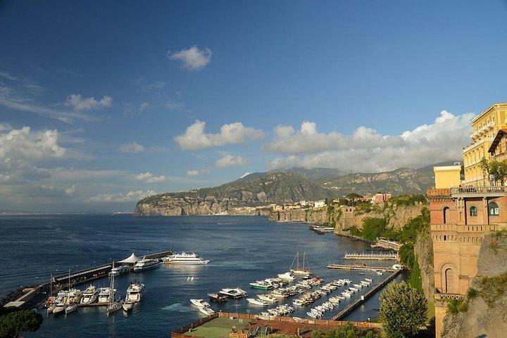 Positano Sorrento Pompei Tour