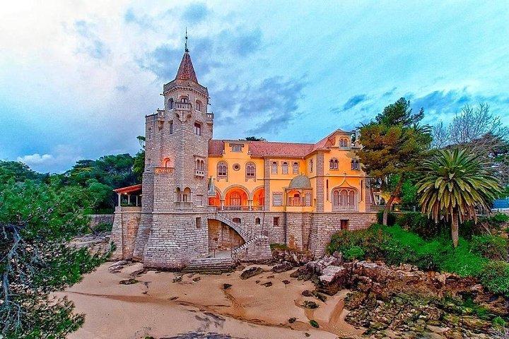 Private Day Trip to Sintra and Cascais with Pena Palace entrances
