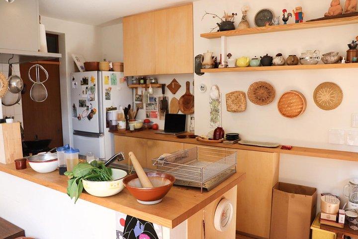 PRIVATE Kyoto Market Tour & Cooking Class in Aki's Beautiful Home