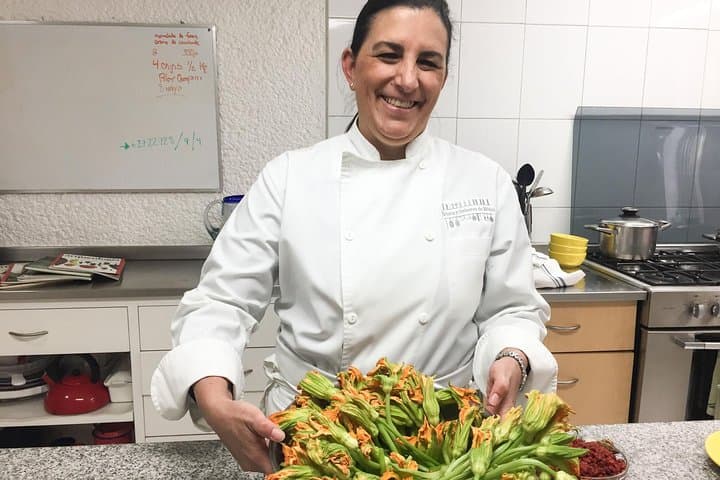 Private Market Tour & Cooking Class in Mexico City with Lucia