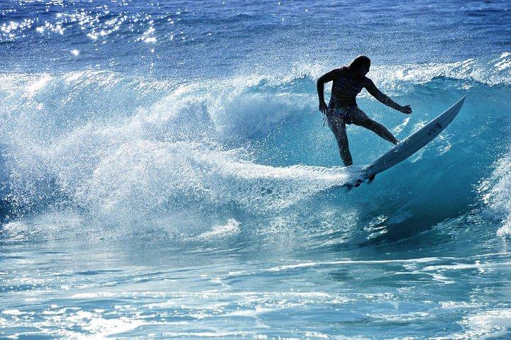 Intermediär gruppsurfekurs på Maui South Shore