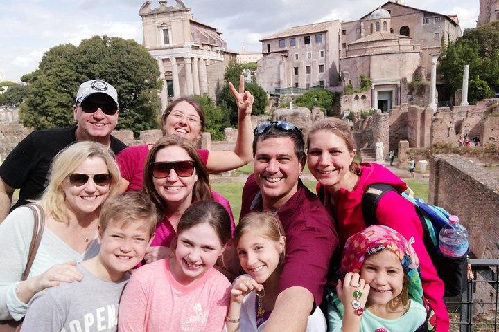 Visita semi privada del Coliseo y foros para niños y familias en Roma