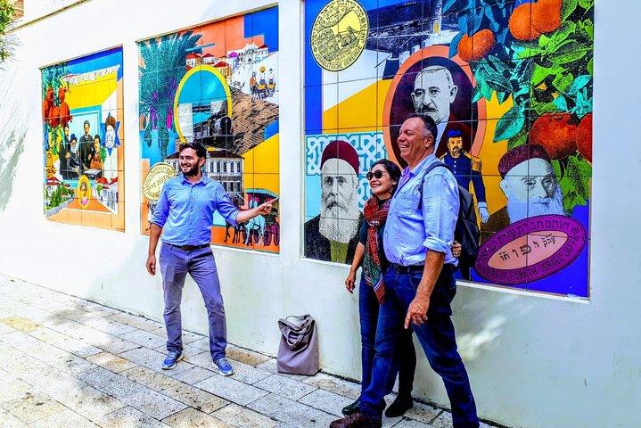 Neve Tzedek met Tomer