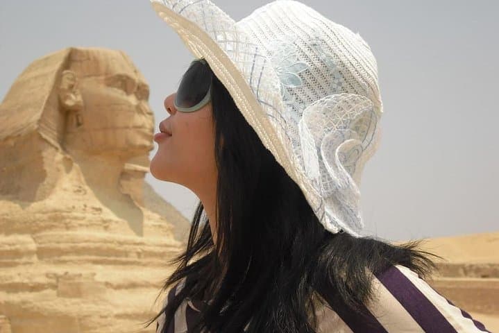 Egypt 9 Days- Cairo Pyramids and Nile Cruise from Luxor to Aswan and Abu Simbel