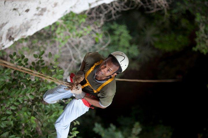 Black Hole Pumping Adrénaline: en rappel à la succursale de Ian Anderson's Caves
