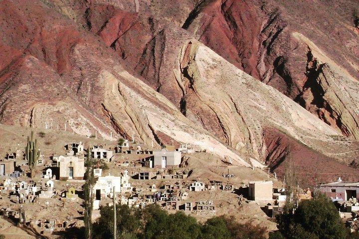 Hornocal、14色の山、トラフHumahuaca´渓谷
