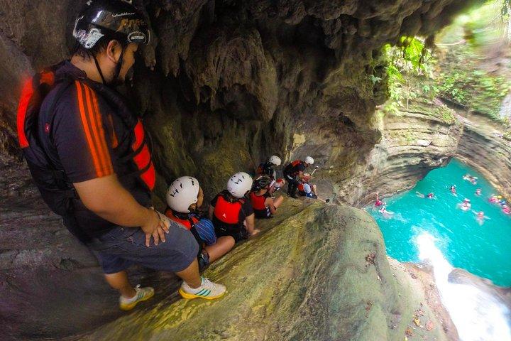 Canyoneering i Kawasan Badian-tur med frokost og transport