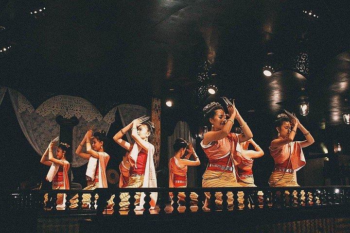 Khantoke Dinner Experience & Cultural Dance Show with Transfers